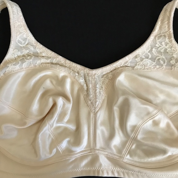 BREEZIES Bra Full Coverage Underwire UltimAir Cream Tan Size 44DD Size 44E - Picture 4 of 16